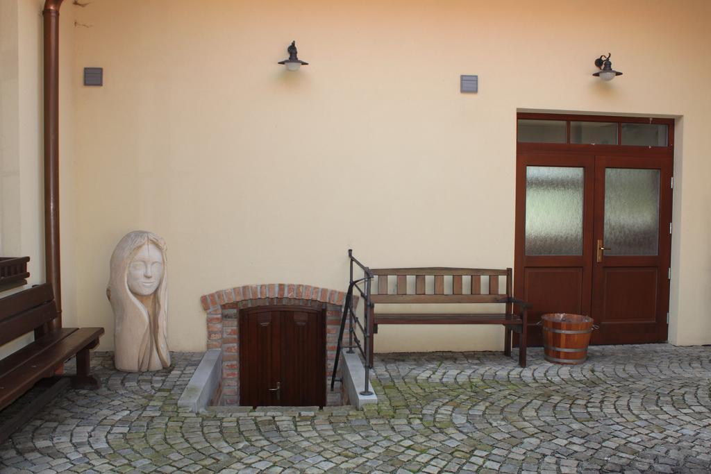 Penzion U Rudolfu Vlasenice Exterior foto